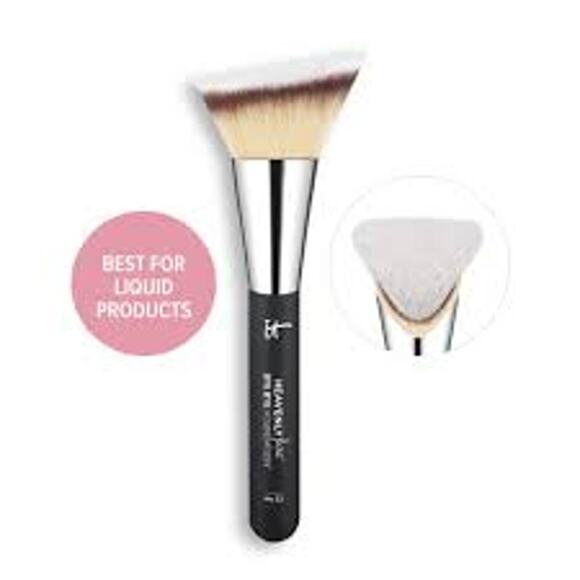 IT COSMETICS Heavenly Luxe Bye Bye Foundation Skin Perfecting Brush No 22 - Picture 1 of 4